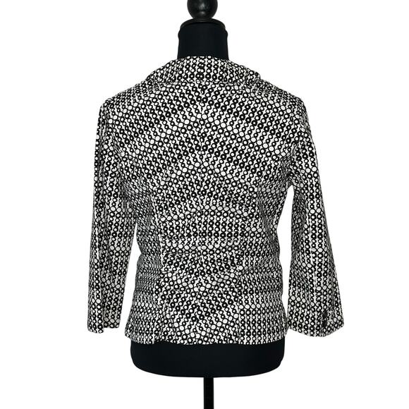 CAbi Women's Black and White cropped Unlined blazer Fitted Size 8 - Picture 2 of 12